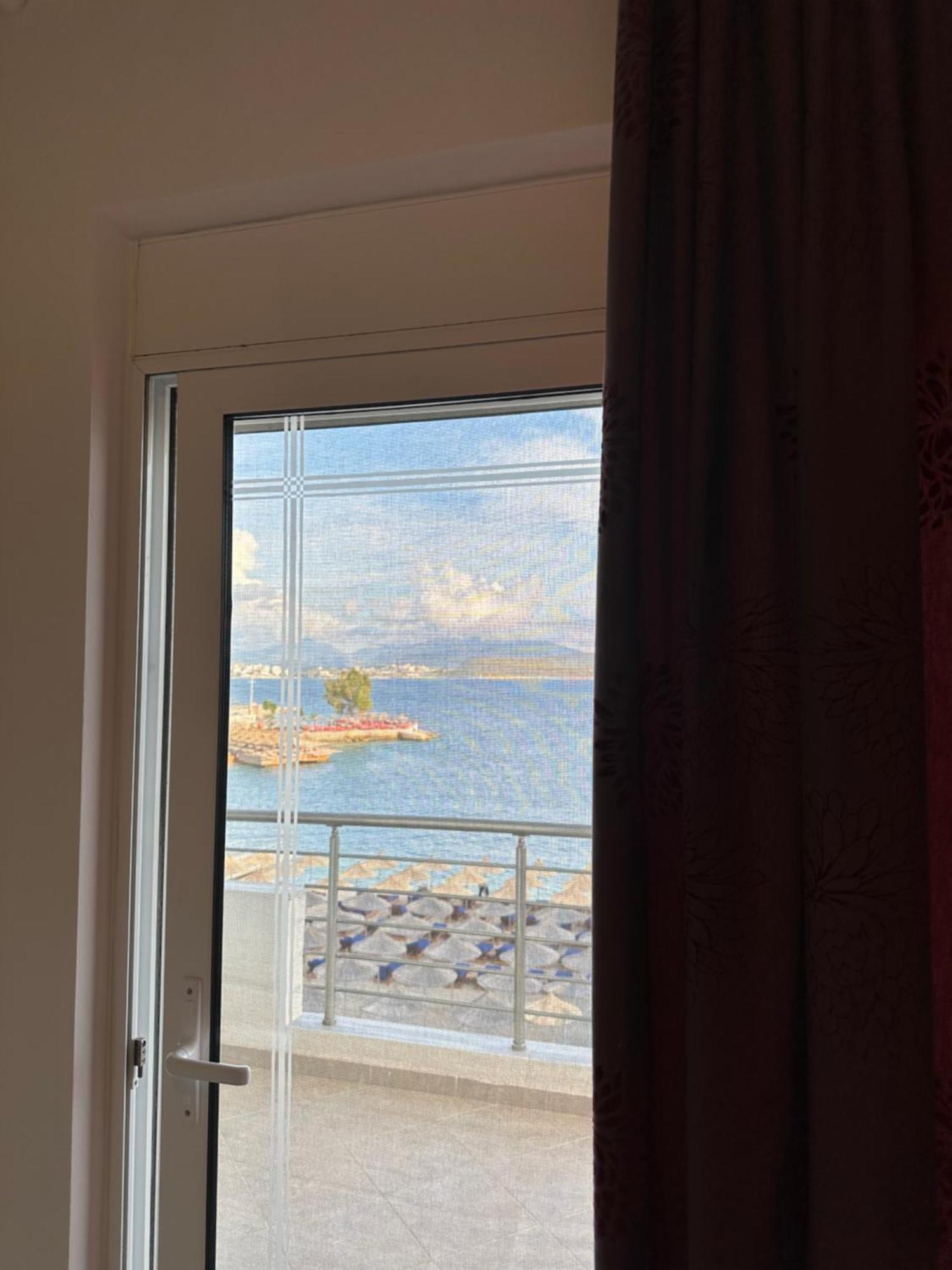 Aqua Apartments Seaview Sarandë Esterno foto