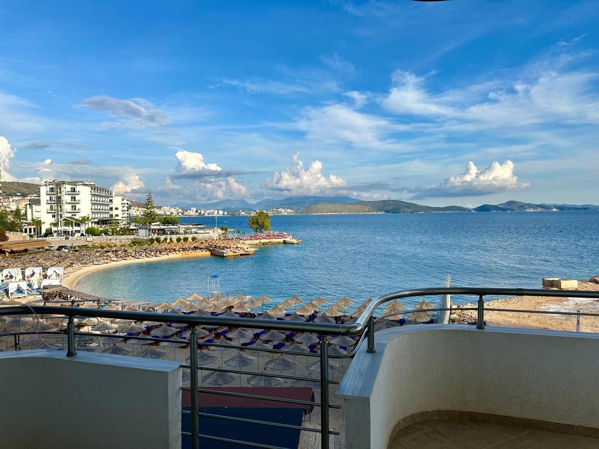 Aqua Apartments Seaview Sarandë Esterno foto