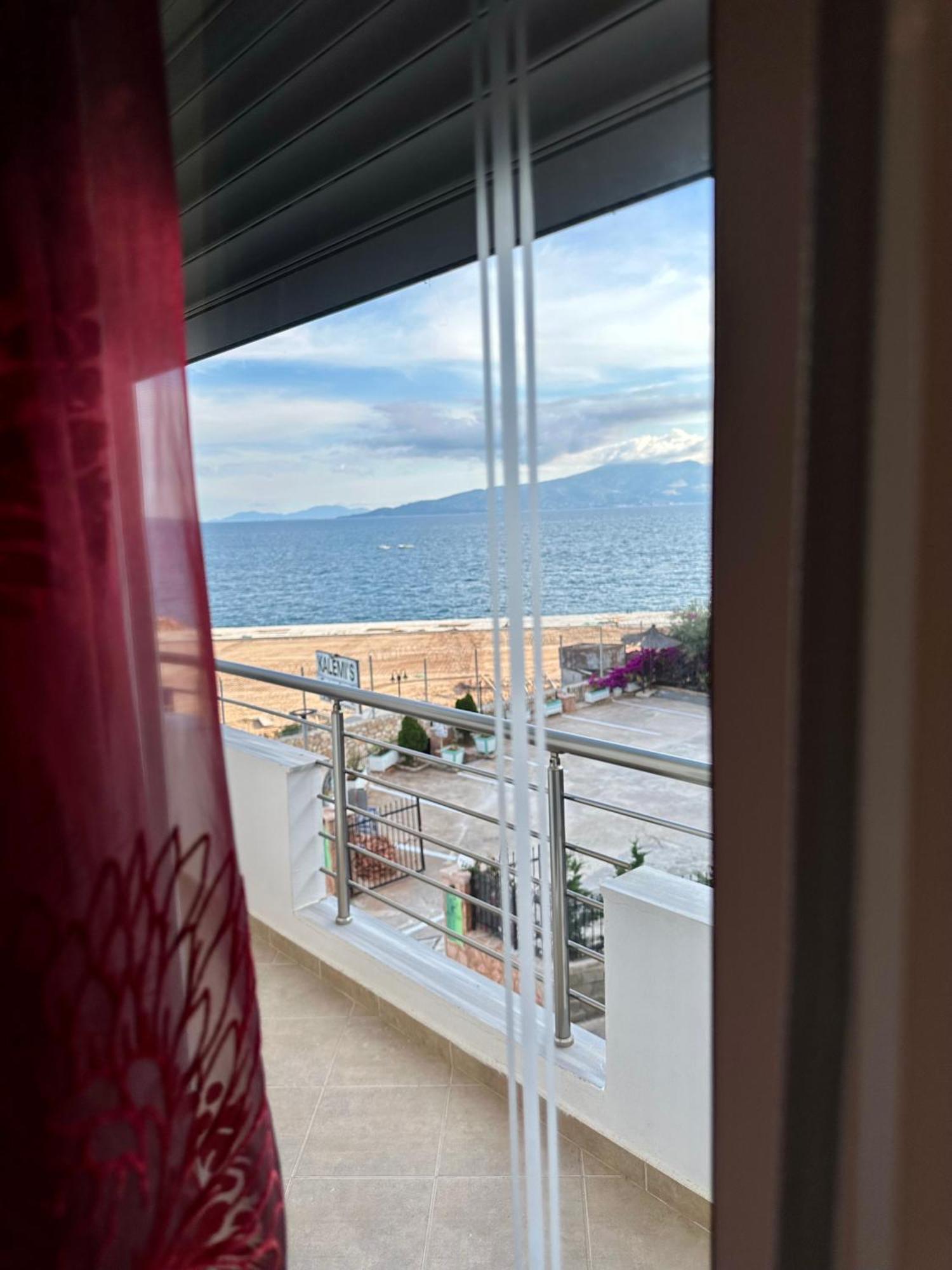 Aqua Apartments Seaview Sarandë Esterno foto