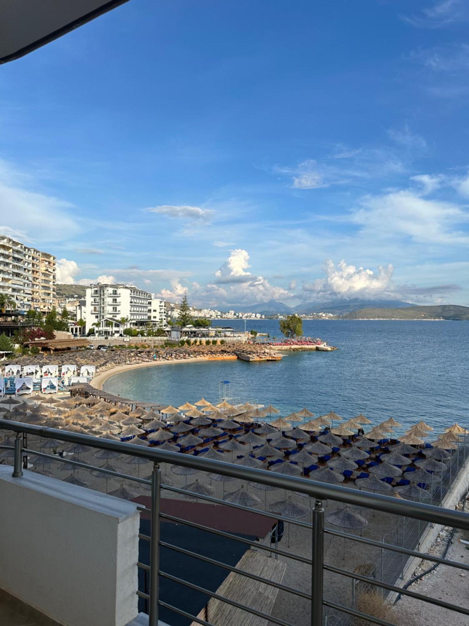 Aqua Apartments Seaview Sarandë Esterno foto