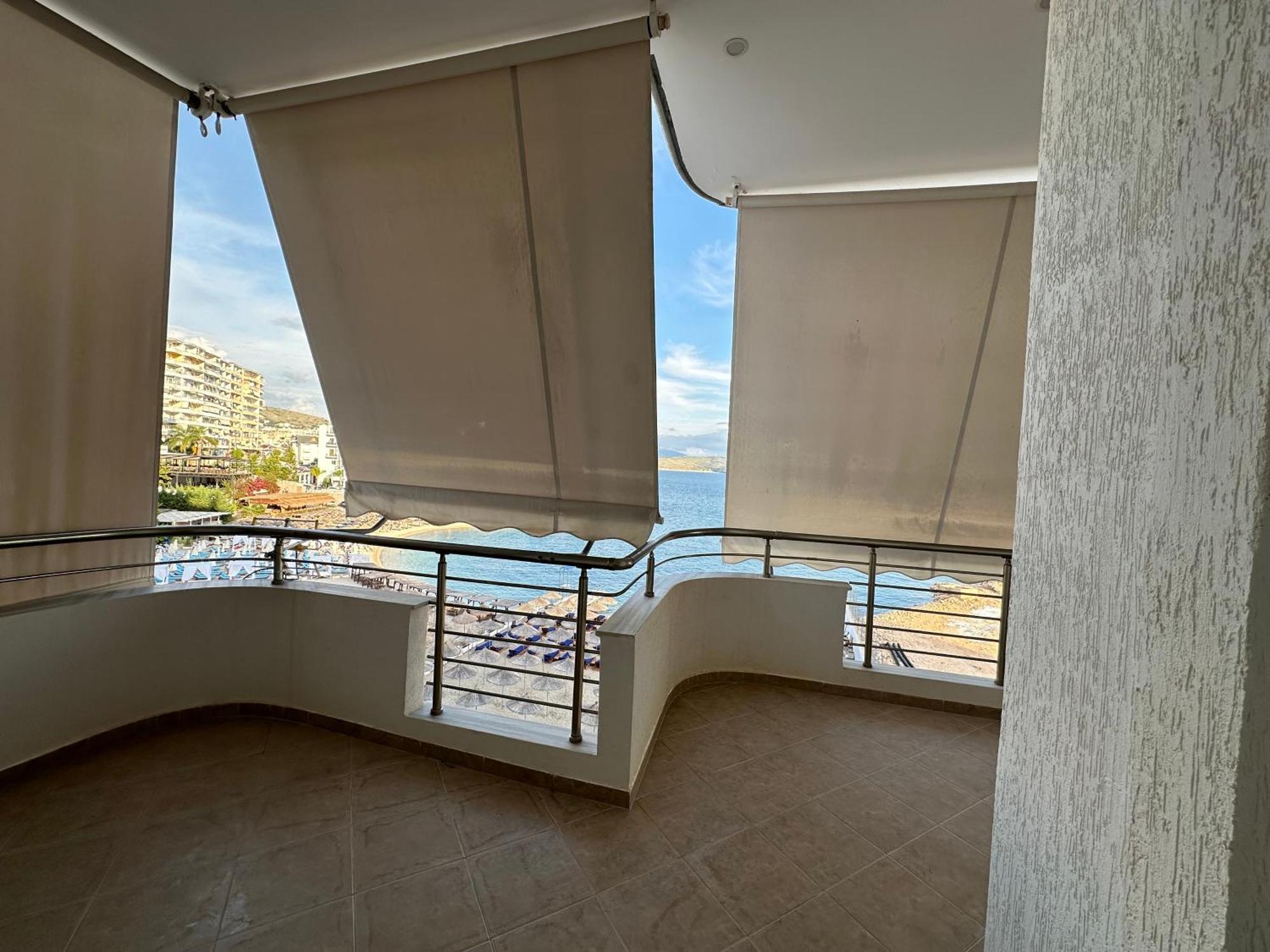 Aqua Apartments Seaview Sarandë Esterno foto
