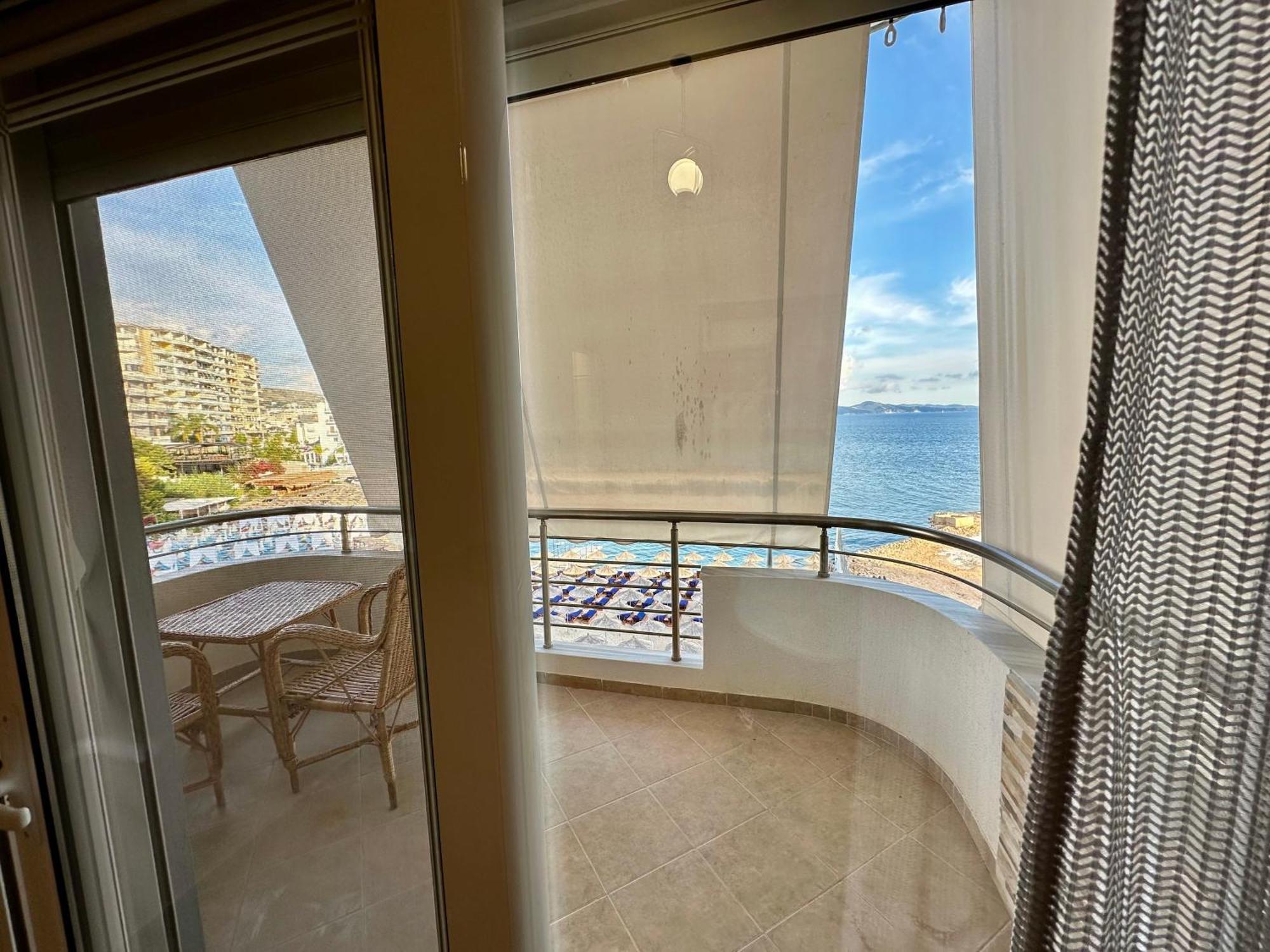 Aqua Apartments Seaview Sarandë Esterno foto