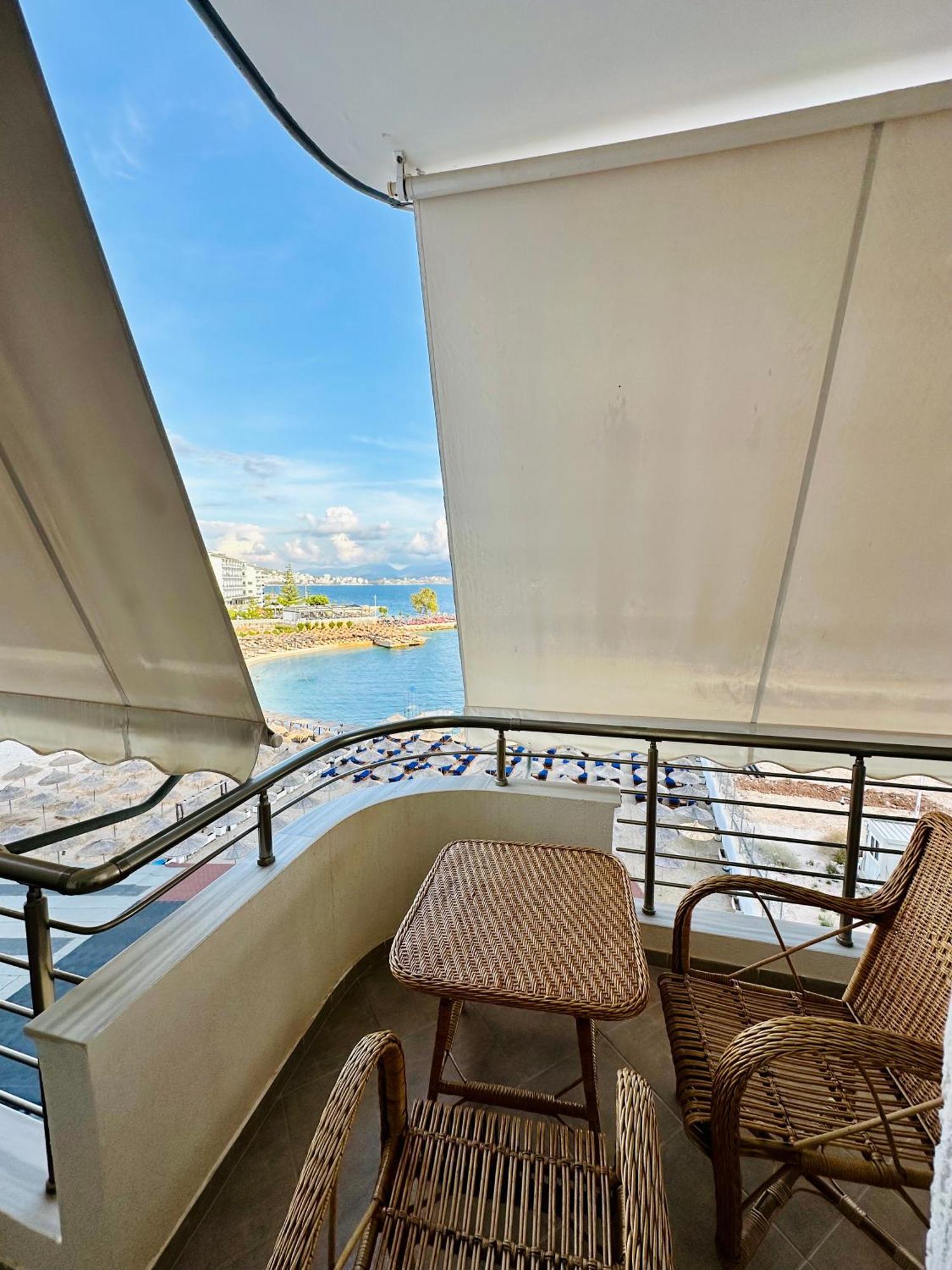 Aqua Apartments Seaview Sarandë Esterno foto