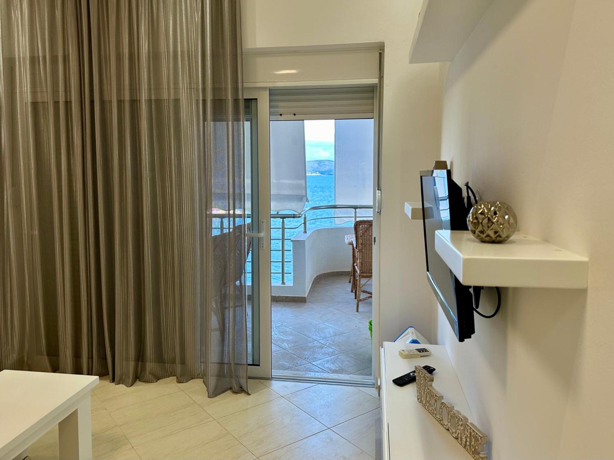 Aqua Apartments Seaview Sarandë Esterno foto
