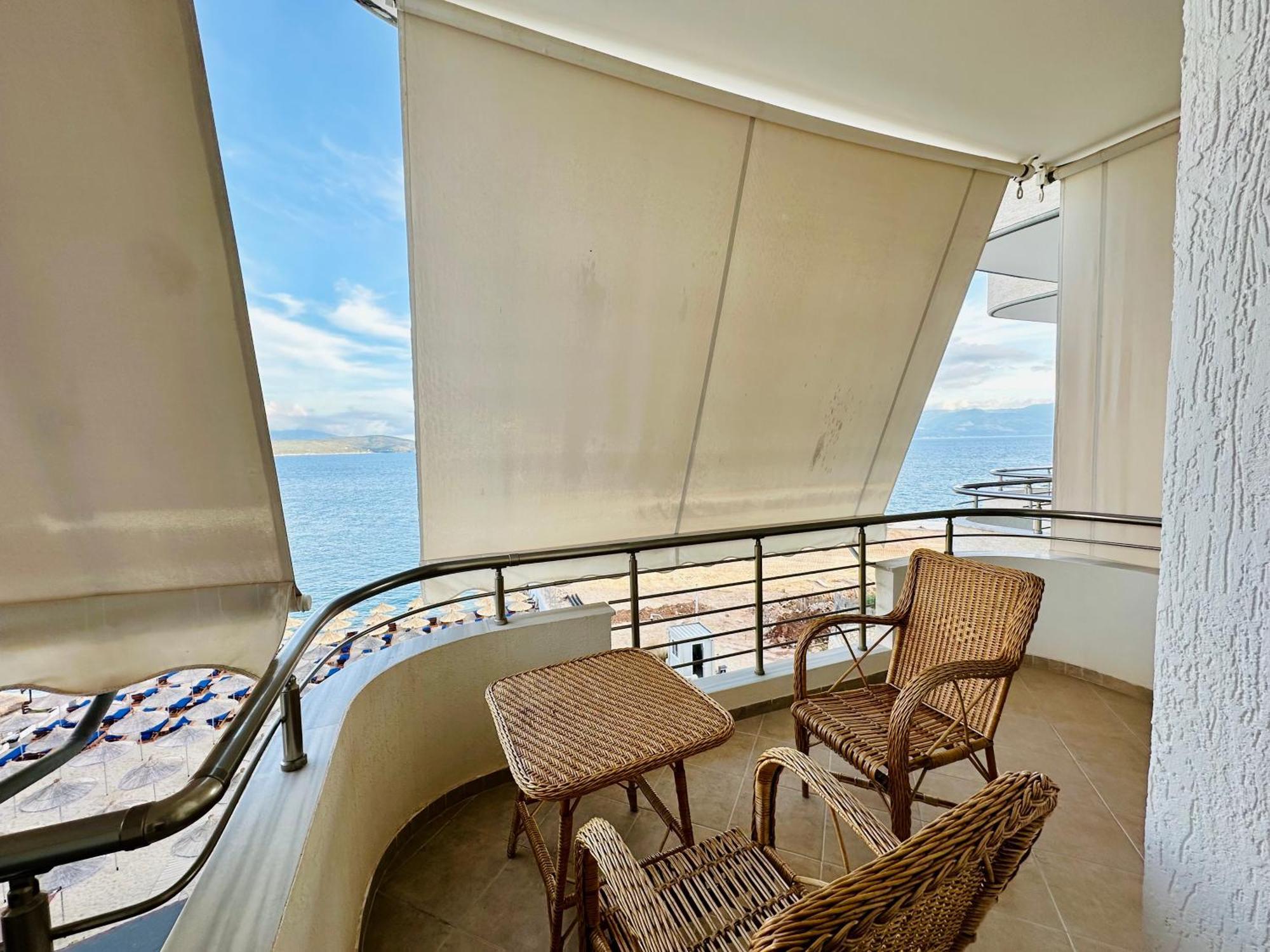 Aqua Apartments Seaview Sarandë Esterno foto