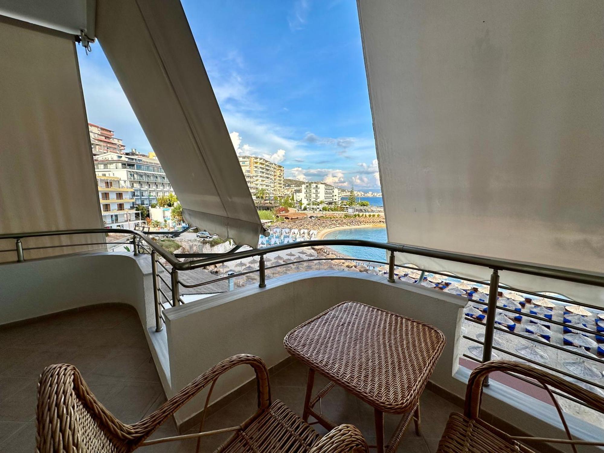 Aqua Apartments Seaview Sarandë Esterno foto