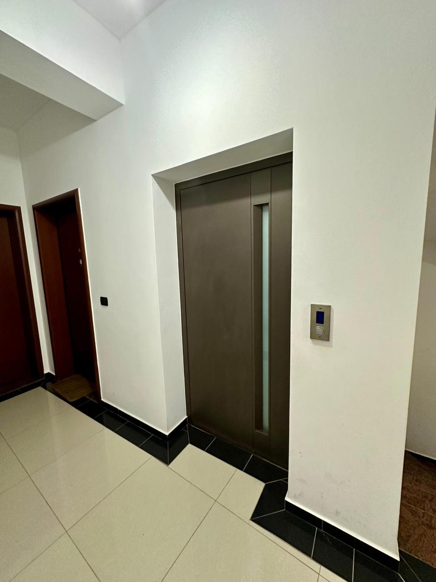 Aqua Apartments Seaview Sarandë Esterno foto