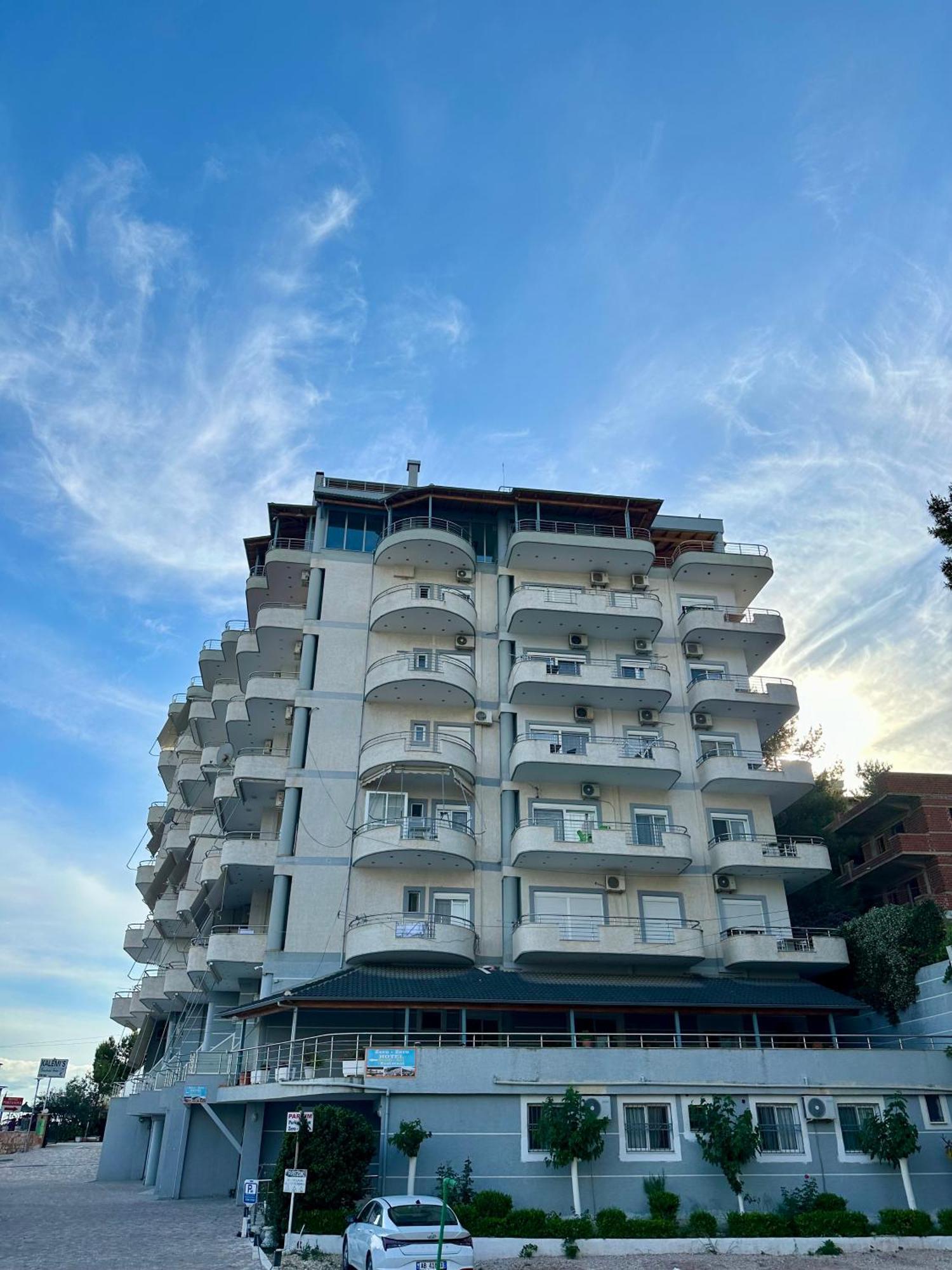 Aqua Apartments Seaview Sarandë Esterno foto